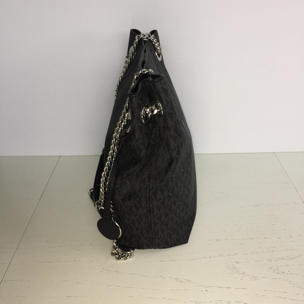 Micheal Kors Black Shoulder Bag with Chain Straps - Picture 6 of 13